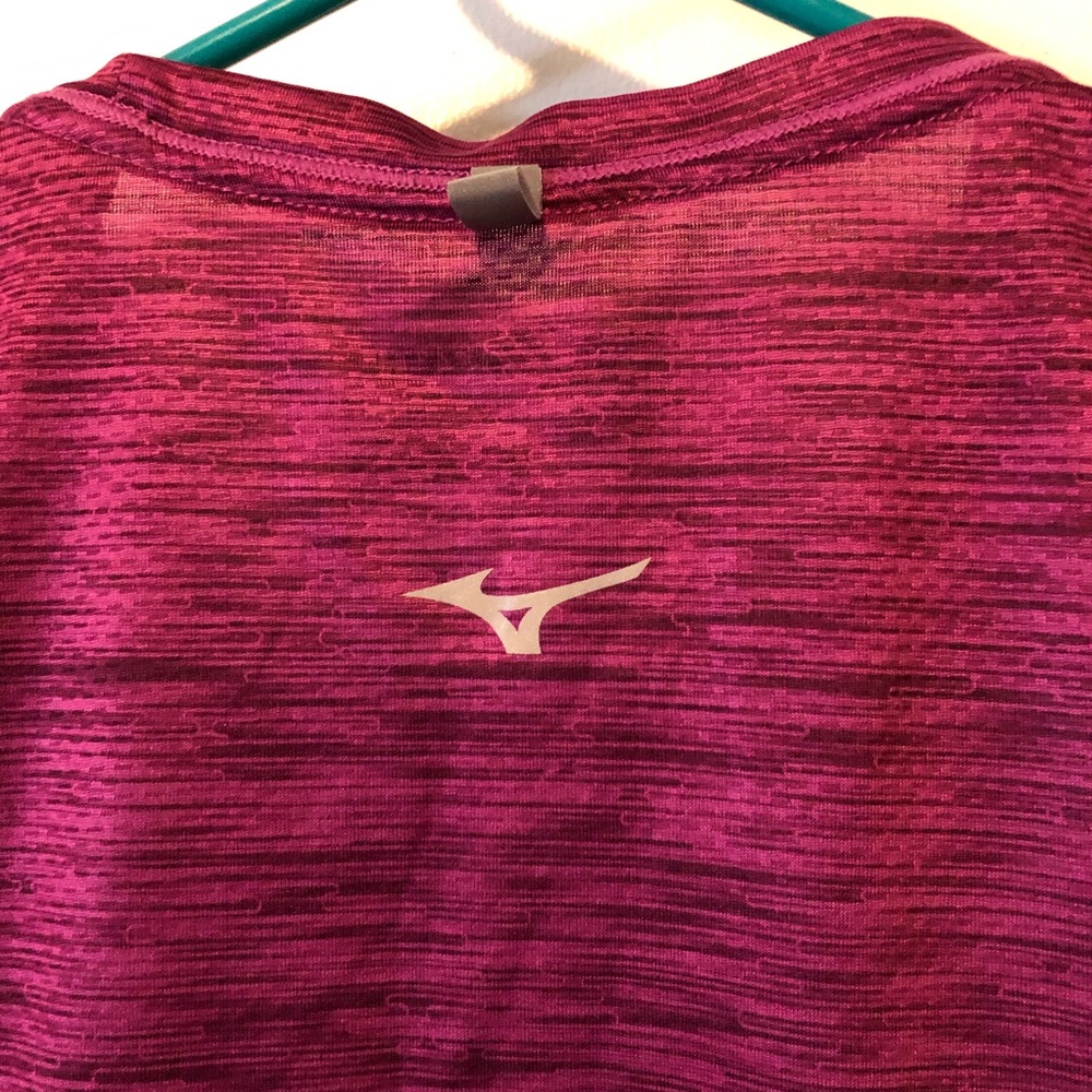 Mizuno top _ sz S - Picture 4 of 4